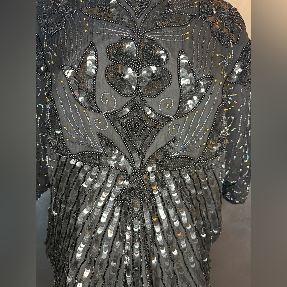 ✨ Vintage Beaded Silk Top – Made in India ✨ - Picture 3 of 13